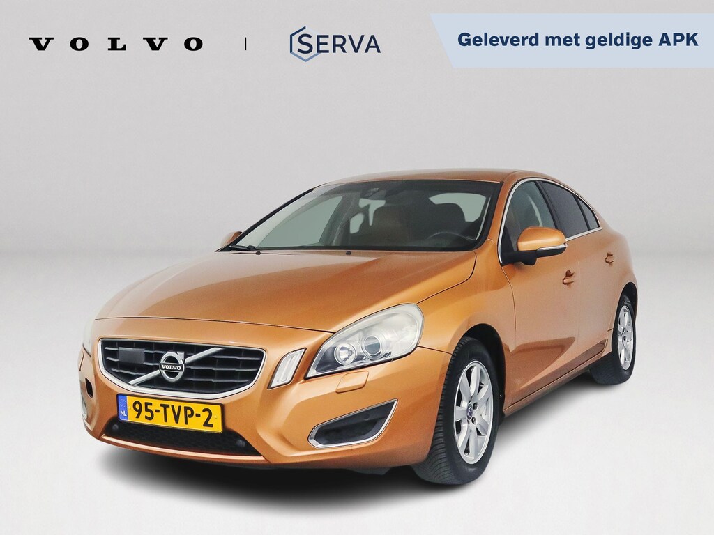 Volvo S60 1.6 T3 Summum | Park assist | Airco | Cruise control