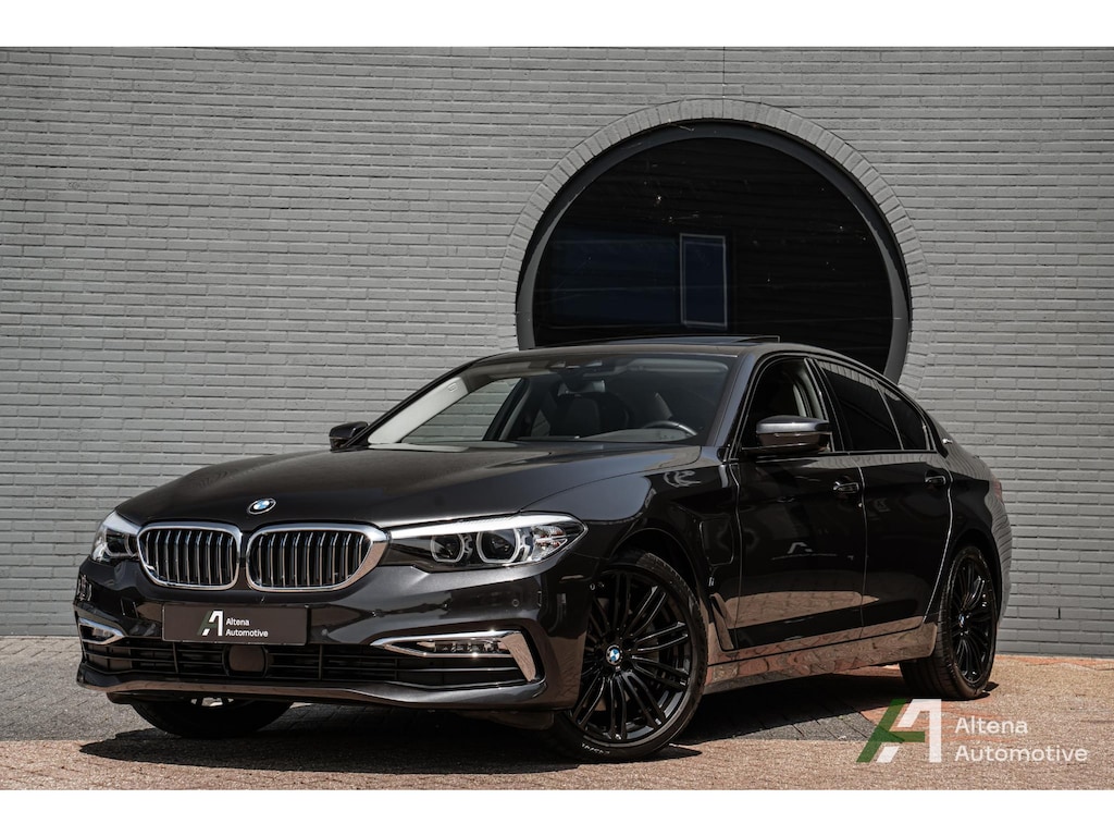 BMW 5-Serie 530e iPerformance Executive schuifdak, comfort stoelen, driving assistant, parking assistant, luxury line