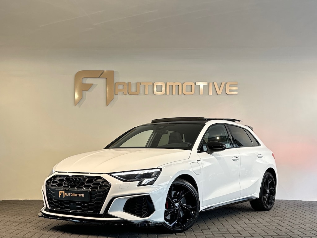 Audi A3 Sportback 45 TFSI e S Line Competition Pano|B&O|Keyless
