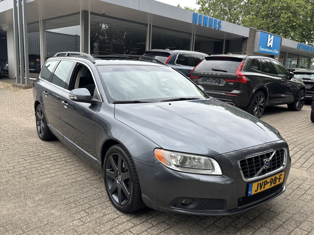 Volvo V70 3.2 AWD Summum Schuifdak Premium Sound Family