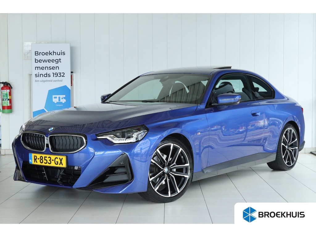 BMW 2-Serie Coupé 220i High Executive M-Sport "OP AFSPRAAK" | OH-Contract tot 2028 | Sportstoelen | Schuifdak | Cruise Control | Camera | HiFi | Memory