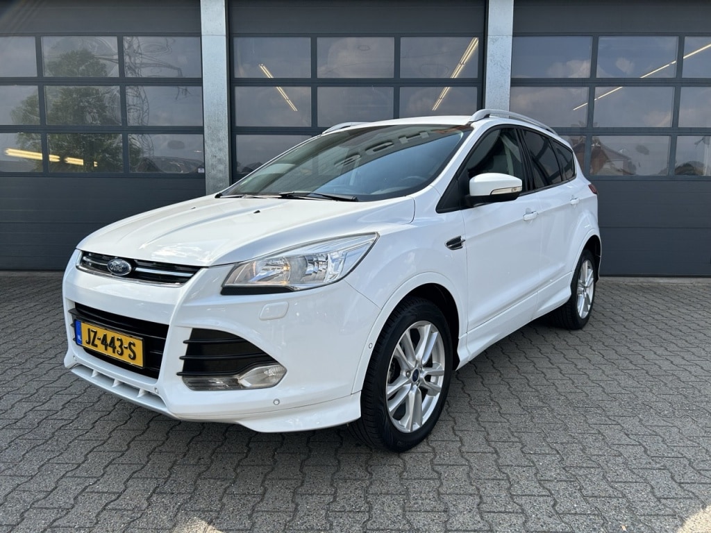 Ford Kuga 1.5 EcoBoost 150pk Titanium / Styling Pack