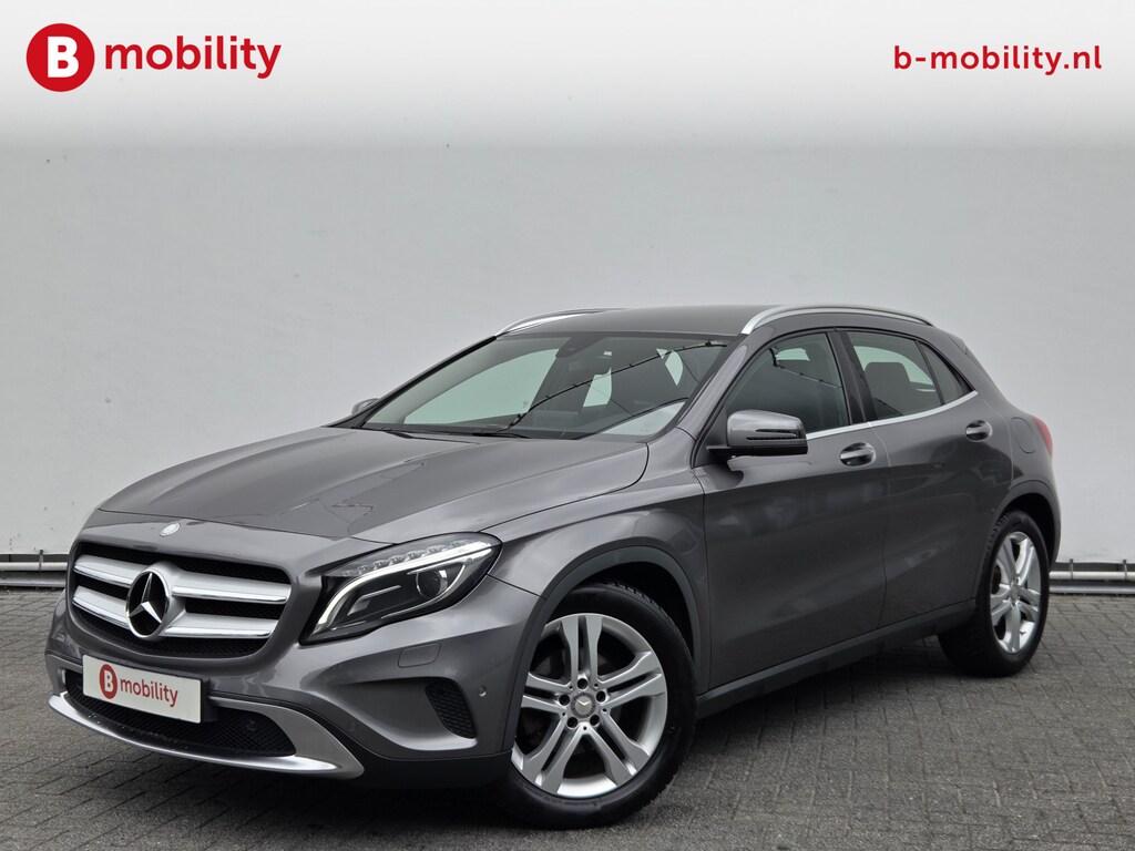 Mercedes-Benz GLA 180 Premium Apple CarPlay Stoelverwarming | Sportstoelen | Urban Pack | PDC V+A