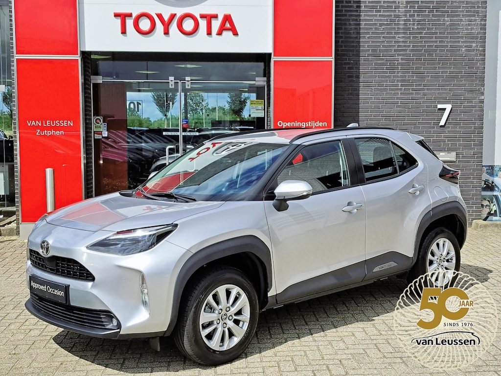 Toyota Yaris Cross 1.5 Hybrid 115 Active COMFORT PACK THUISKOMER STOEL- STUUR- EN VOORRUITVERWARMING PDC V+A BLINDSPOT