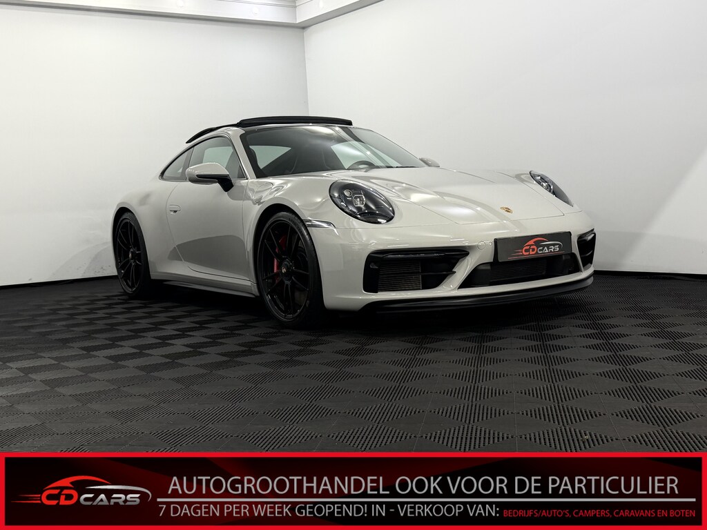 Porsche 911 3.0 Carrera GTS Chrono pakket Race lock velgen, Carbon matt interieurpakket, Bose Surround sound systeem, Glazen schuifdak, Licht design pakket, 480 PK