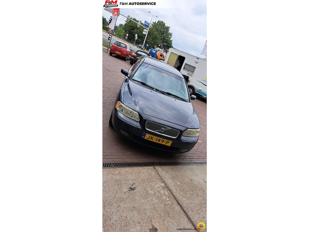 Volvo V70 2.4 CNG Summum Airco, trekhaak, distributie is vervangen!