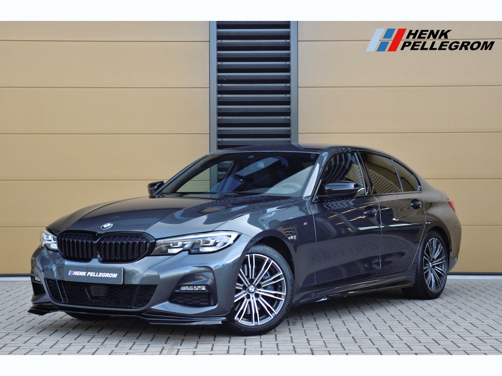 BMW 3-Serie 330i Executive Edition * M-Sportpakket * Head-up * Sportremmen * Spoilerpakket *