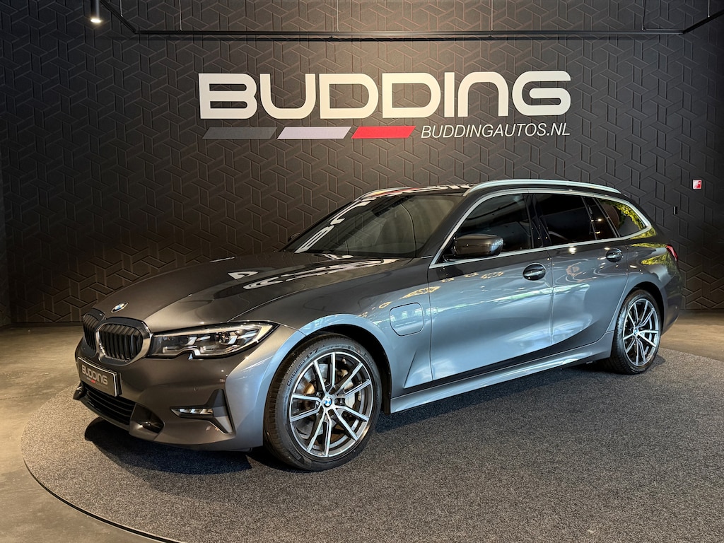 BMW 3-Serie Touring 330e | Keyless | Trekhaak |