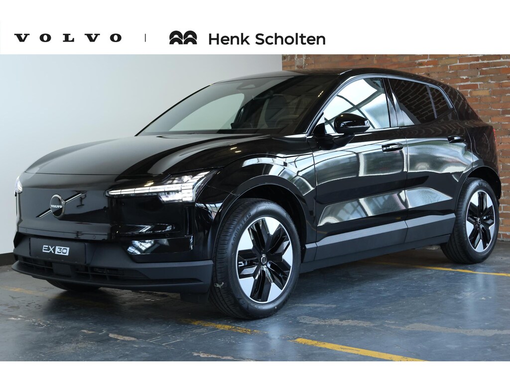 Volvo EX30 P5 Long Range Plus Europa 69 kWh | Elektrisch Vertelbare Stoelen | Extra Getint Glas Achter | Verwarmde Voorstoelen En Stuurwiel |