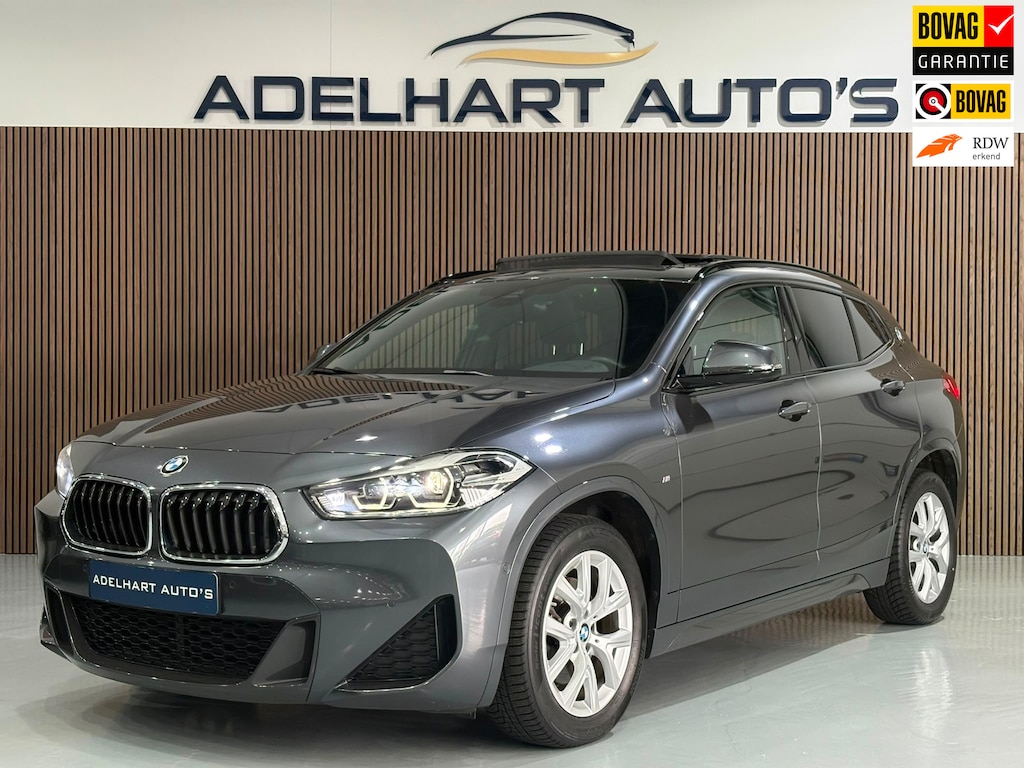BMW X2 SDrive18i Executive M Sport Automaat / Panorama dak / Lederen interieur / Navigatie full map / Camera / Cruise control