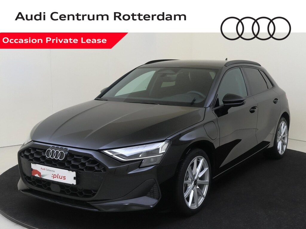 Audi A3 Sportback 1.5 e-hybrid Advanced edition | SoH 100% | Achteruitrijcamera | Audi virtual cockpit plus | Elektrisch verstelbare bestuurdersstoel | Keyless | Navigatie plus | Lane assist | Sfeerverlichting |