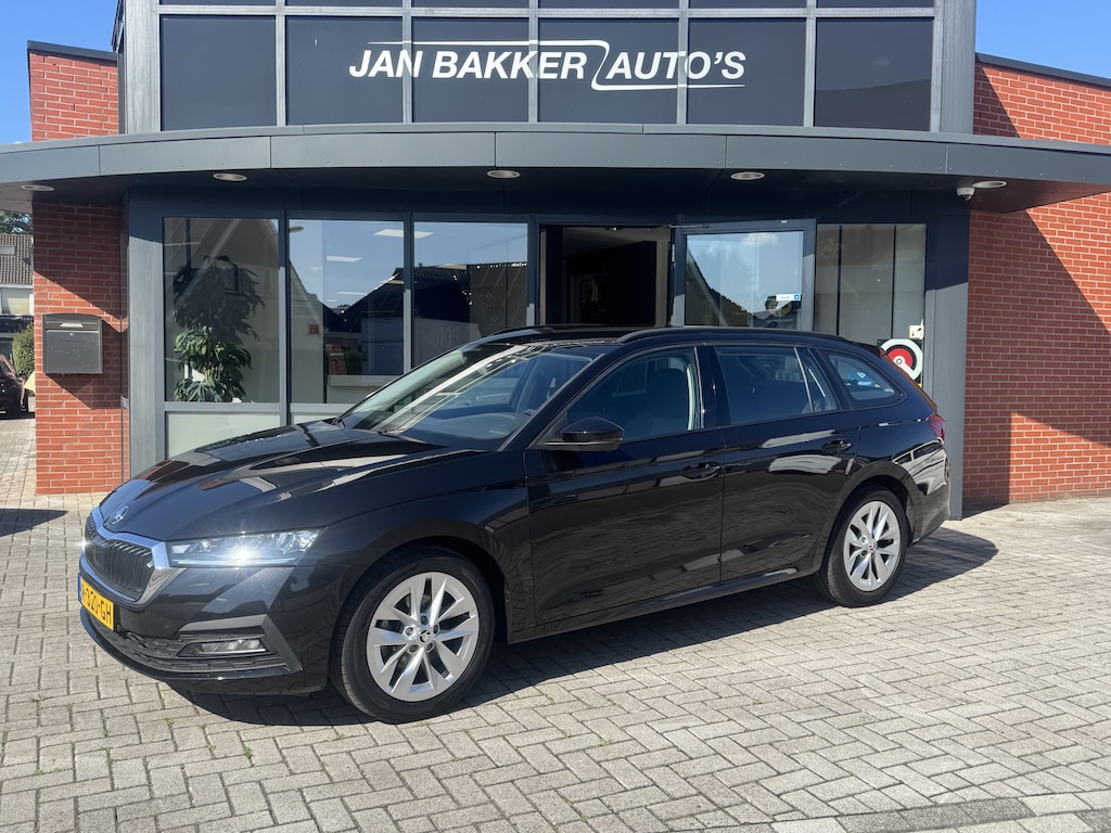 Skoda Octavia Combi 1.0 TSI Business Edition ✅ Carplay / Android Auto ✅ ACC ✅ VC ✅ Dealer onderh. ✅