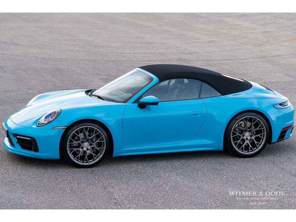 Porsche 911 Cabrio 3.0 Carrera Miami Blue