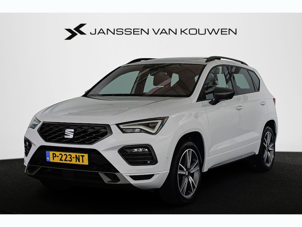 SEAT Ateca 1.5 TSI FR Business Intense Automaat Trekhaak Pano Leder Stoelverwarming