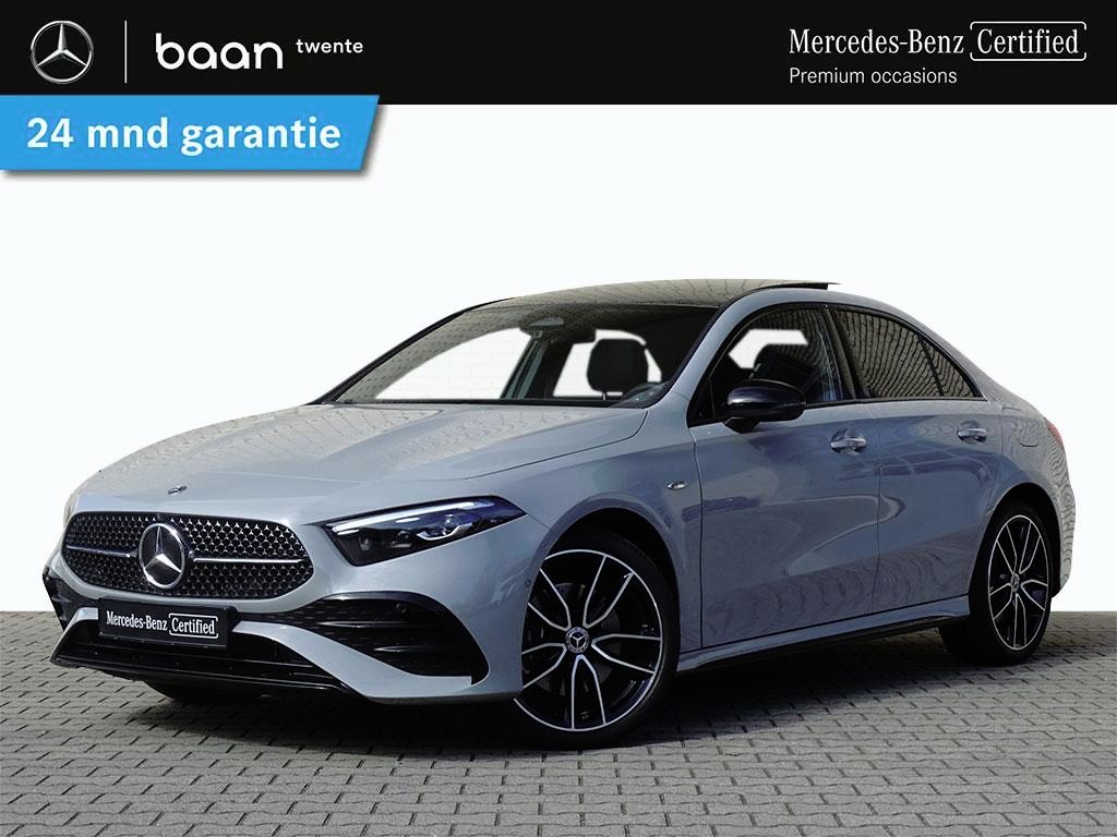 Mercedes-Benz A-klasse A 250 e Business Solution AMG | Smartphone-integratie | Memorypakket | Head-up display | Panoramadak | 360 Camera | Stoelverwarming | Nightpakket