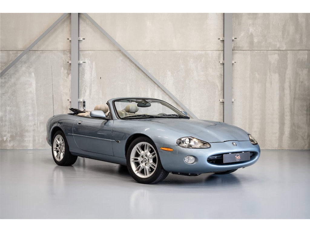 Jaguar XK8 4.0 V8 Convertible