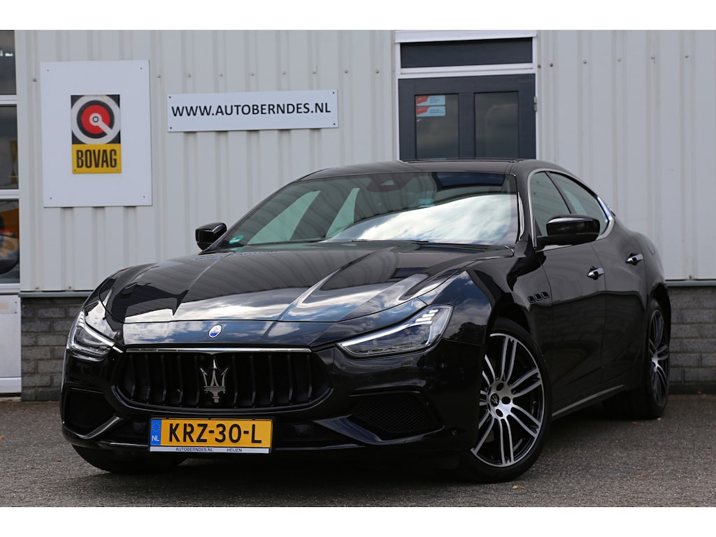 Maserati Ghibli 2.0 MHEV GranLusso*Perfect Maserati Onderh.*Softclose/Dubbel Glas/ACC met stuurhulp/H&K/DAB/Apple Carplay-Android/Keyless Entry+Go/Camera/Stoelverw./Stuurverw./Memorie/VOL*