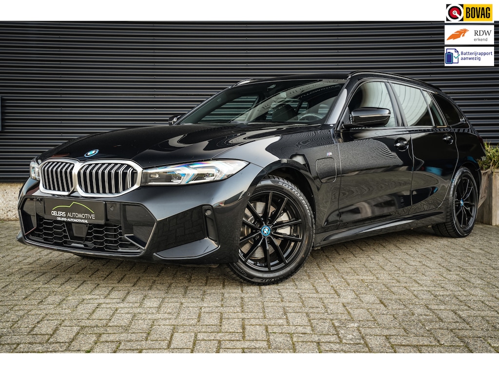 BMW 3-Serie Touring 330e M-Sport Facelift | SOH 97% | ACC | Trekhaak | CarPlay | 1 eig. | CC | H.leder |