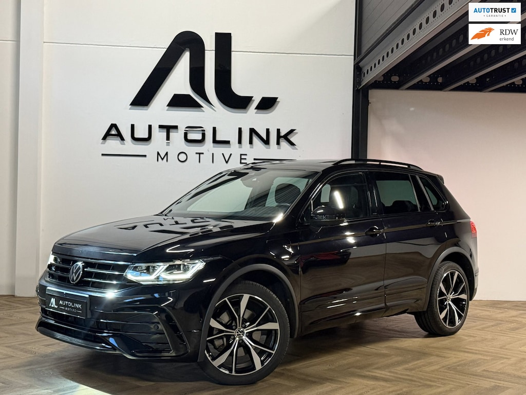 Volkswagen Tiguan 1.4 TSI eHybrid R-Line Business+ 3X RLINE|PANO|KEYLESS|IQ|VOL