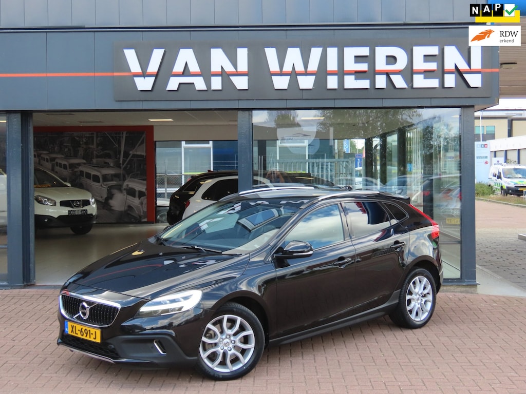 Volvo V40 Cross Country 1.5 T3 Polar+ Luxury Trekhaak Leder Camera Pano NAP 1e EIG.