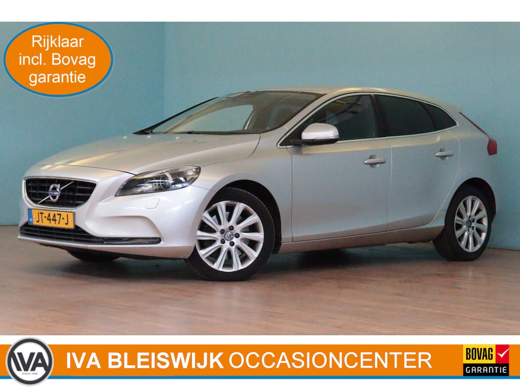 Volvo V40 1.5 T3 Momentum Automaat | NAVI | CLIMA | PDC ACHTER | STOELVERW | CRUISE |