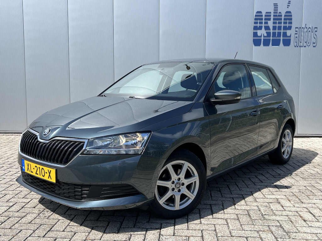 Skoda Fabia 1.0 MPI 75 pk 5-drs Active Trekhaak Airconditioning Cruise Control Lichtmetalen Velgen Bluetooth NL Auto