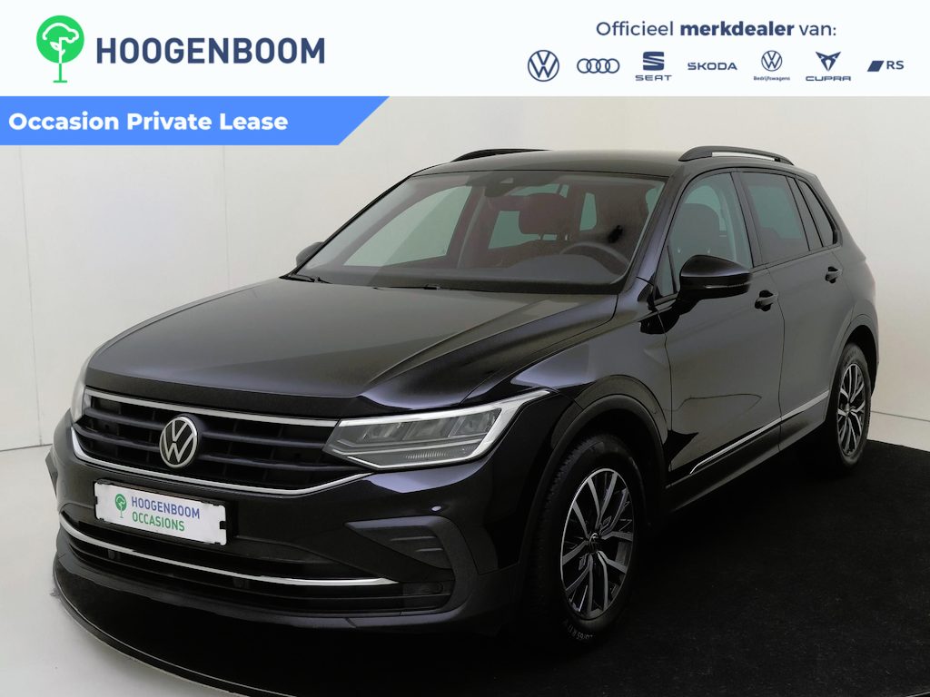 Volkswagen Tiguan 1.5 TSI Life | Trekhaak | Achteruitrijcamera | ErgoActive voorstoelen | Stoel- en stuurwielverwarming | Adaptieve cruise control | Lane assist | Carplay |