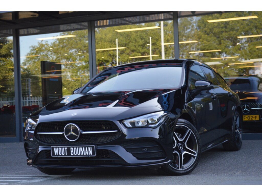 Mercedes-Benz CLA Shooting Brake 250 e AMG Led Panorama Widescreen Sfeer Camera Augmented Pdc