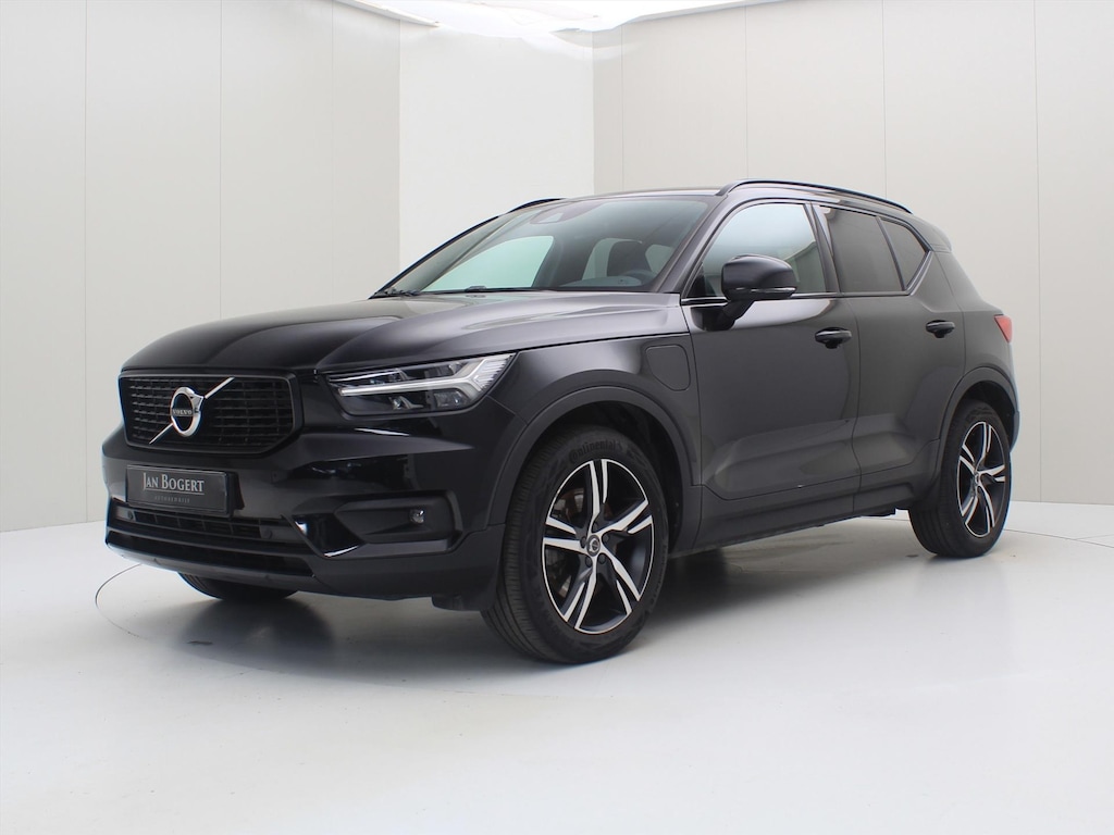 Volvo XC40 T4 Twin Engine 211pk Geartronic R-Design [ LEDER+CARPLAY+LED+STOEL/STUURWIELVERWARMING ]