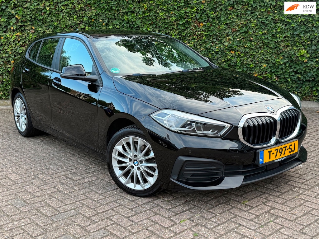 BMW 1-Serie 118i | Navi | Cruise | Stoelverwarming
