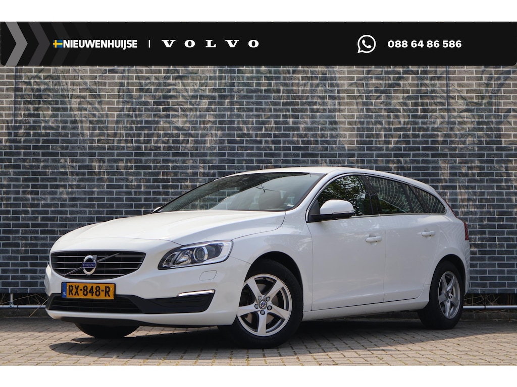Volvo V60 1.5 T3 Polar+ | Trekhaak | Navigatie | High Performance Audio | Bluetooth | Parkeersensoren | Bi-Xenon Adaptief | Stoelverwarming | Lichtmetalen Velgen 17 inch