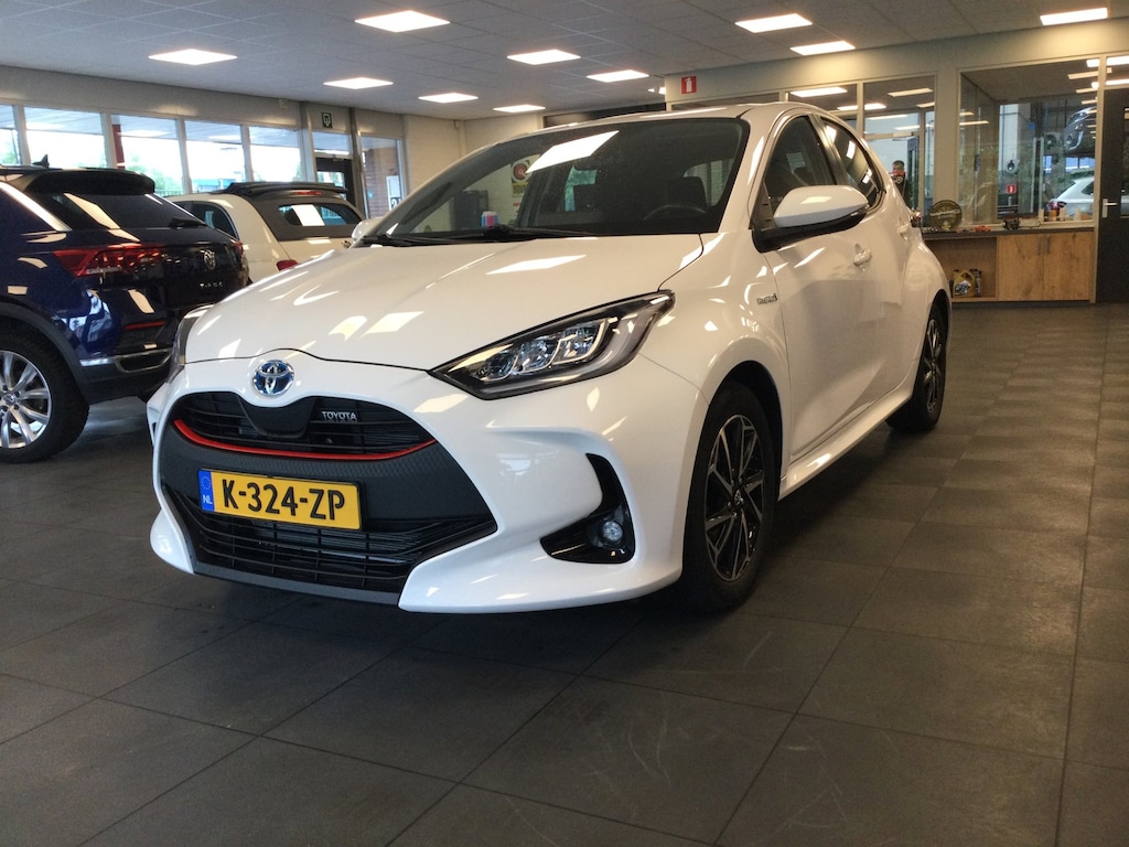Toyota Yaris 1.5 Hybrid Dynamic CAMERA-CLIMA-LED