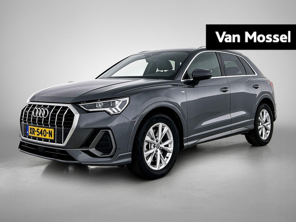 Audi Q3 40 TFSI quattro S Line 190 PK | S-line | Panoramadak | Navigatie | Trekhaak | Navigatie | Sfeerverlichting | Adaptive Cruise Control | Lichtmetalen velgen |