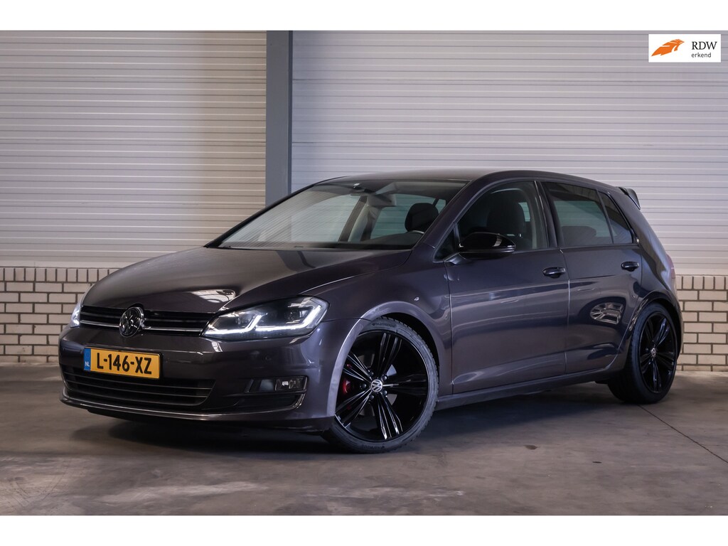 Volkswagen Golf 1.4 TSI ACT Business Edition R Connected