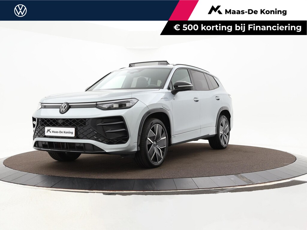 Volkswagen Tayron 1.5 eHybrid 272pk DSG R-Line Edition · Panoramadak · Inklap. Trekhaak · 360 Camera · Matrix LED · Stuur- & Stoelverwarming · Keyless · Garantie t/m 03-11-2029 of 100.000km