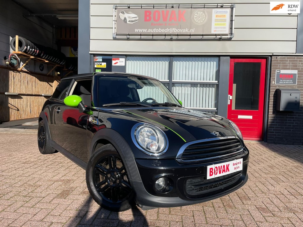 MINI One 3-Deurs 1.6i 16 Sport Edition Black