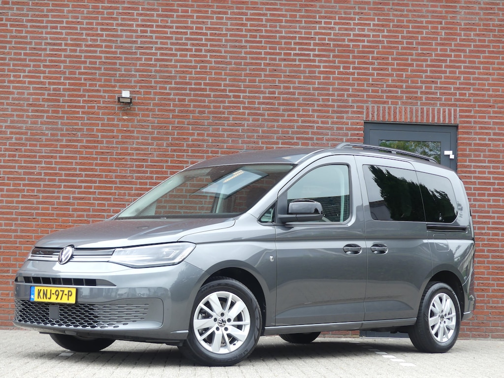 Volkswagen Caddy 1.5 TSI Automaat / Full LED / Carplay