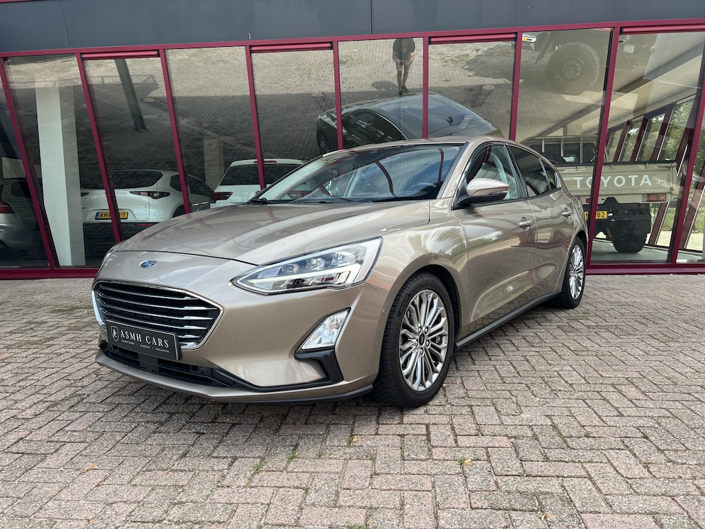 Ford Focus 1.0 EcoBoost Titanium Business | Keyless | Cruise | Trekhaak | Camera | Stoel/Stuurverw. | B&O |