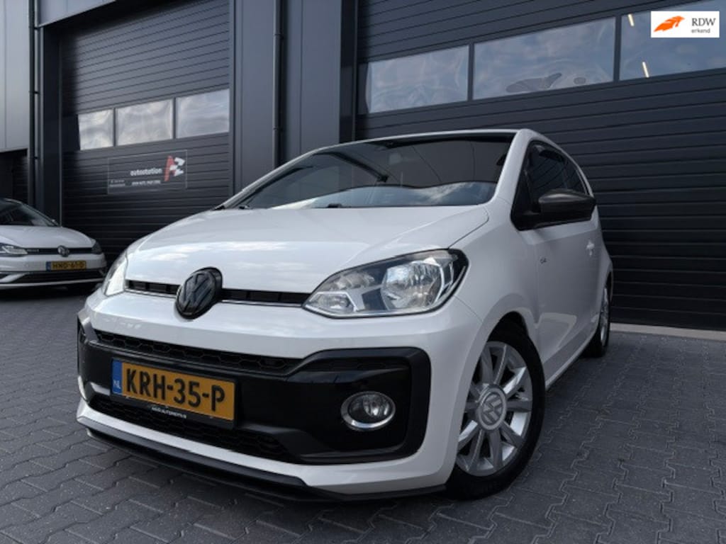 Volkswagen Up! 1.0 TSI 90 PK Club|GTI Pakket|Milltek|Maxton|Cruise|Stoel verw|PDC|LMV|1e eig|Dealer onderhouden