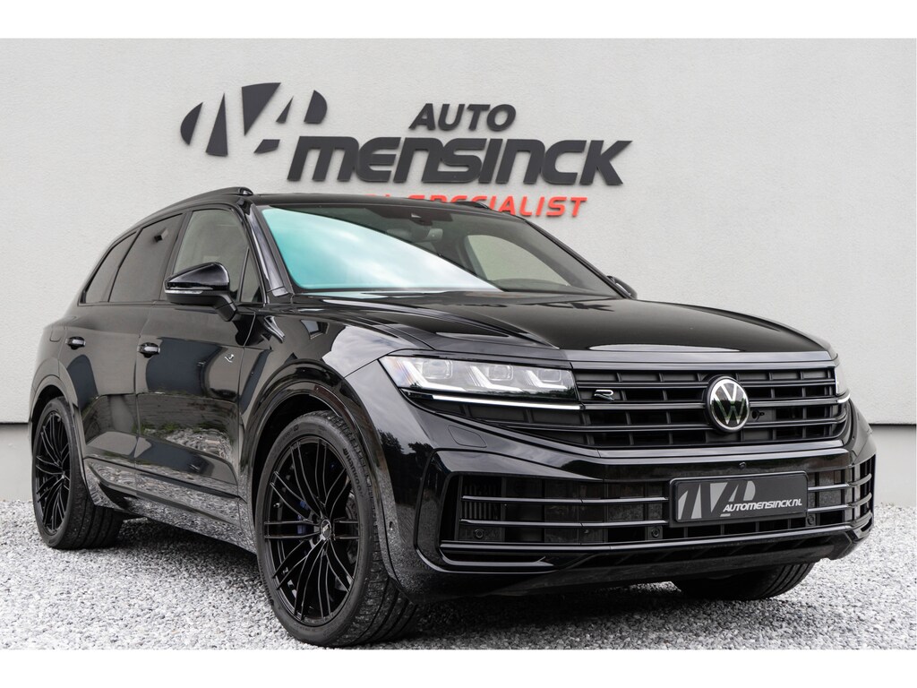 Volkswagen Touareg 3.0 TSI eHybrid 4MOTION R / 5 Jaar Fabrieksgarantie/ Puglia/ Standkachel/ Luchtvering/ Adaptive Cruise Control/ Panoramadak/ 340kW (461PK)