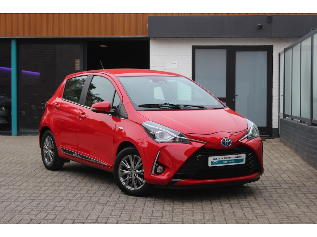 Toyota Yaris 1.5 Hybrid Executive Camera|Navigatie|LM Velgen|All Season!Trekhaak|Keyless Start!