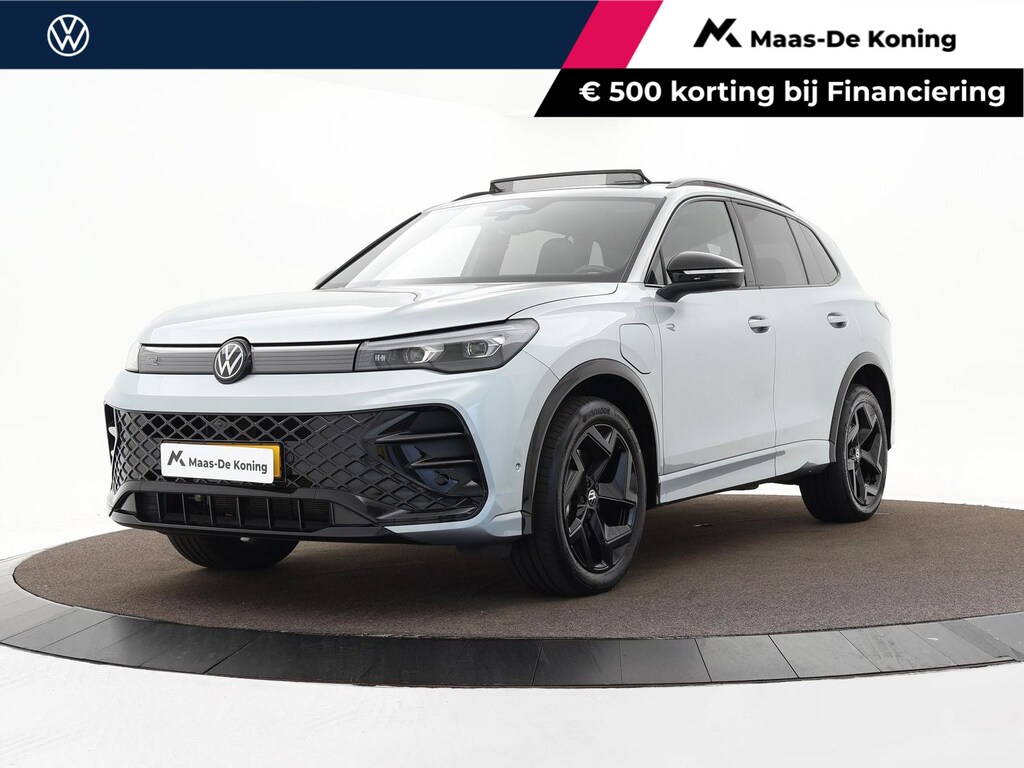 Volkswagen Tiguan 1.5 eHybrid 272pk DSG R-Line Edition · Panoramadak · Inklap. Trekhaak · 360 Camera · Matrix LED · Massagefunctie · Dodehoeksensor · Garantie t/m 27-10-2029 of 100.000km