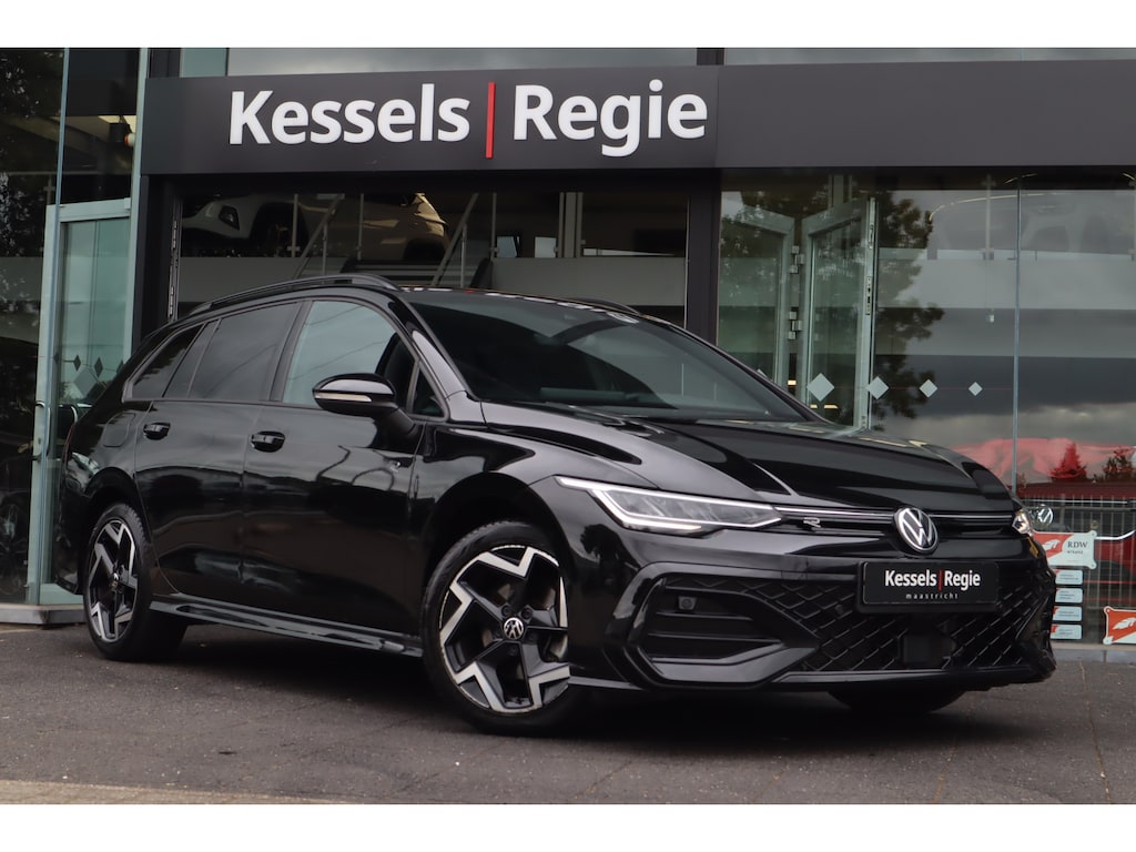 Volkswagen Golf Variant 1.5 eTSI R-Line | ACC | Camera | Ambient | Stuur/Stoelverwarming | CarPlay | Sensoren