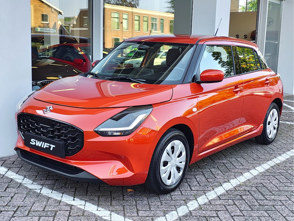 Suzuki Swift 1.2 COMFORT SMART HYBRID Direct Leverbaar | Tot 10 JAAR GARANTIE!  Inclusief € 2.200,- Voorraad Voordeel