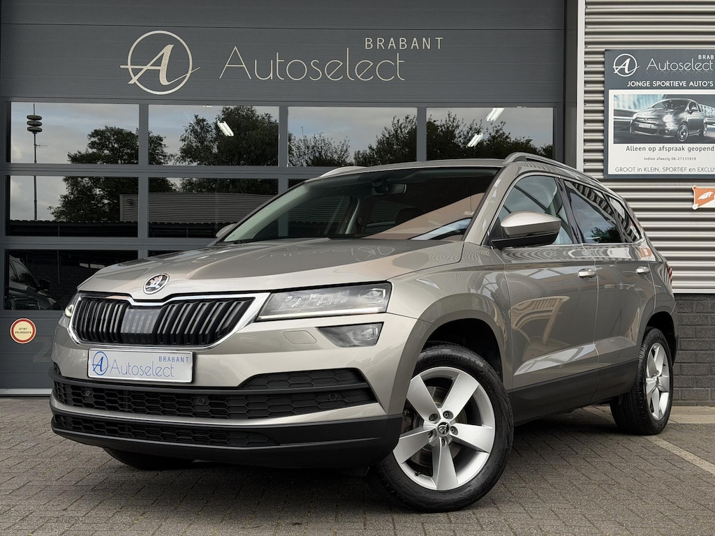 Skoda Karoq 1.5 TSI ACT Style CarPlay | Trekhaak | Dealer OH