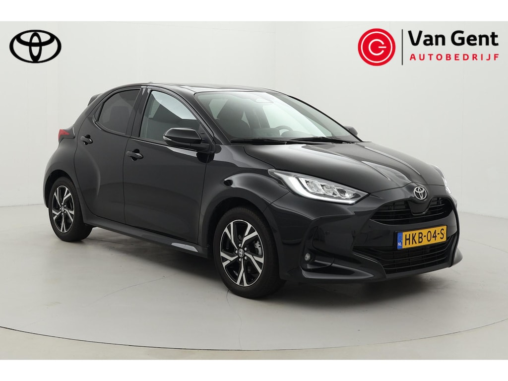 Toyota Yaris 1.5 Hybrid 115 Dynamic | Apple Carplay / Android Auto | Dodehoek detectie | Parkeersensoren voor/achter | Stoel-/stuurverwarming | Adaptive Cruise | Clima | Keyless | Camera | 16 inch