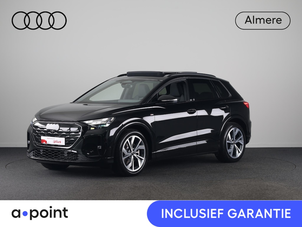 Audi Q4 e-tron S edition 82 kWh 286 pk | Nieuw Model | Glazen panoramadak | Techniekpakket plus | Trekhaak | S line leder zwart |