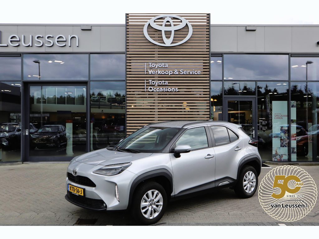 Toyota Yaris Cross 1.5 Hybrid 115 DYNAMIC STOEL/STUURVERW KEYLESS 17'' LM-VELGEN CLIMA NAVI CAMERA APPLE/ANDROID AD-CRUISE PRIVACY GLASS