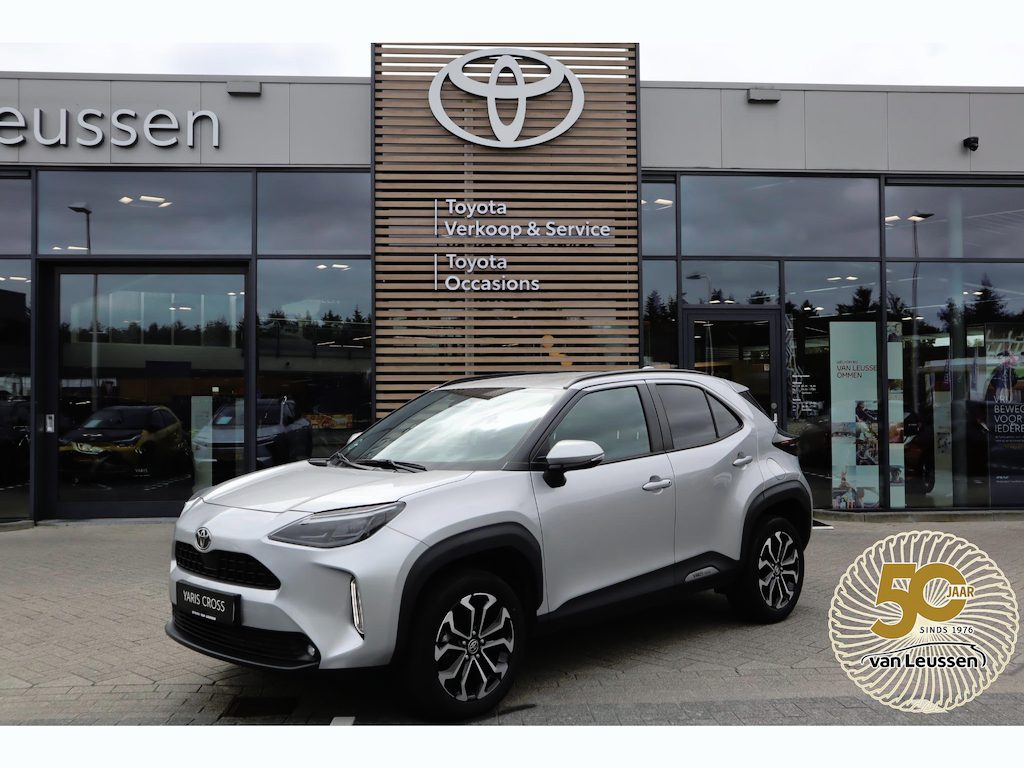 Toyota Yaris Cross 1.5 Hybrid 115 DYNAMIC STOEL/STUURVERW KEYLESS 17'' LM-VELGEN CLIMA NAVI CAMERA APPLE/ANDROID AD-CRUISE PRIVACY GLASS