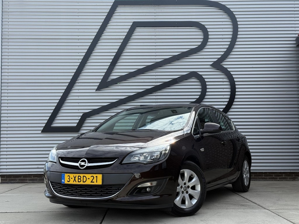 Opel Astra 1.4 Turbo Business + Navi|Clima|Cruise|Trekhaak|PDC|Lm velgen|N.A.P|APK tot 12-2026